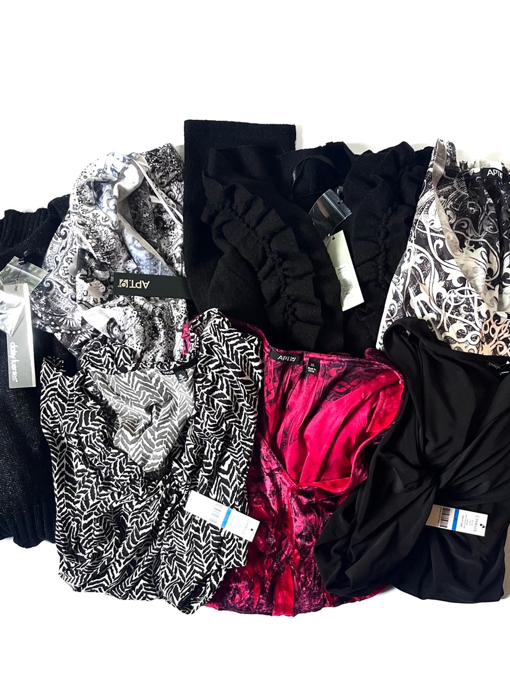 New Women’s XL Clothing Lot – Kohl & Nordstrom Brands – Mothball Odor – As Is